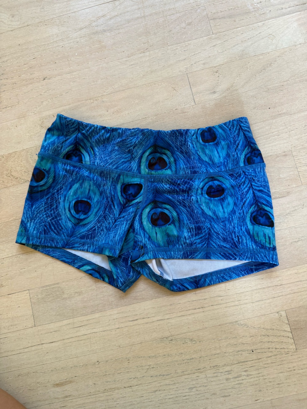 FLEO SHORTS